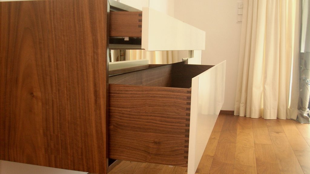 Sideboard