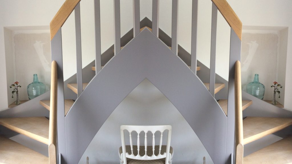 Treppe grau und Eiche